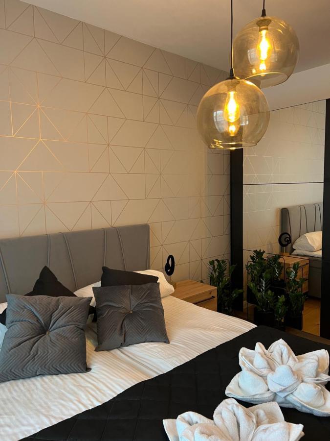 Family & Business Elegant Apartments, Kadzielnia, Wdk, Stadion Korona -1 Bedroom, Terrace, Garage, New! Кельце Экстерьер фото